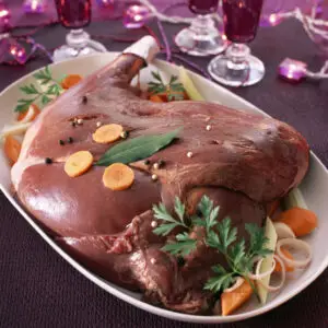 CUISSOT DE SANGLIER AVEC OS